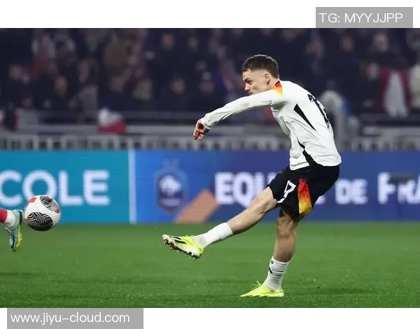 北马其顿足球队当家球星表现出色引领球队走向新辉煌