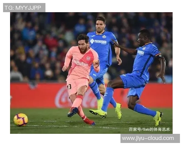 卡斯特林是谁 足球球星的成长历程与成就分析