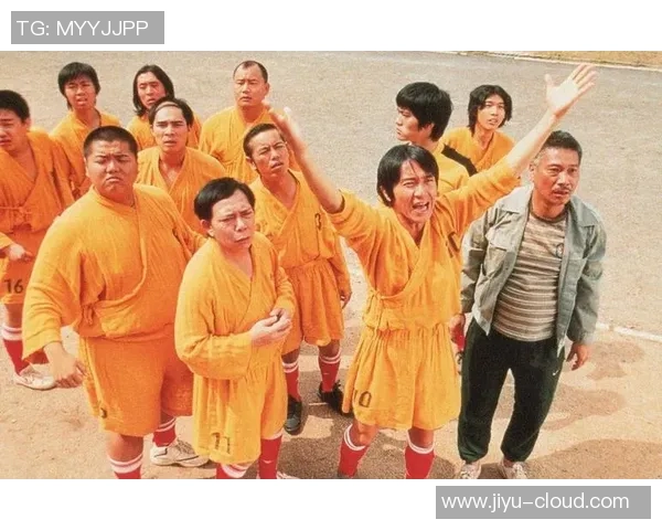 少林足球星爷打人夺鞋背后的深层含义与幽默哲学探讨 少林足球星爷打人夺鞋背后的深层含义与幽默哲学探讨